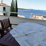 Laguna 4 By Interhome
