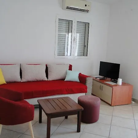 Laguna 4 By Interhome *