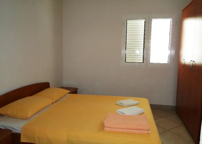 Laguna 4 By Interhome